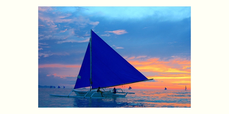 ボラカイ島の夕焼けとヨット (Boracay sunset and bangka yatch)