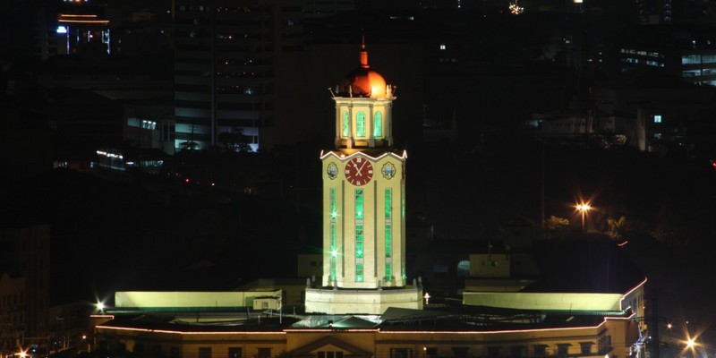 ライトアップされたマニラ市役所 (Illuminated Manila City Hall)
